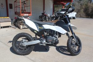 2009 KTM 690 SMC - Image 4